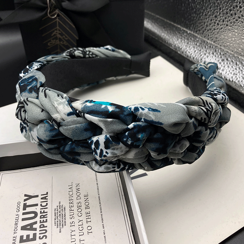 Light luxury halo dyed fabric  - Halo Outdoor Lighting review and price